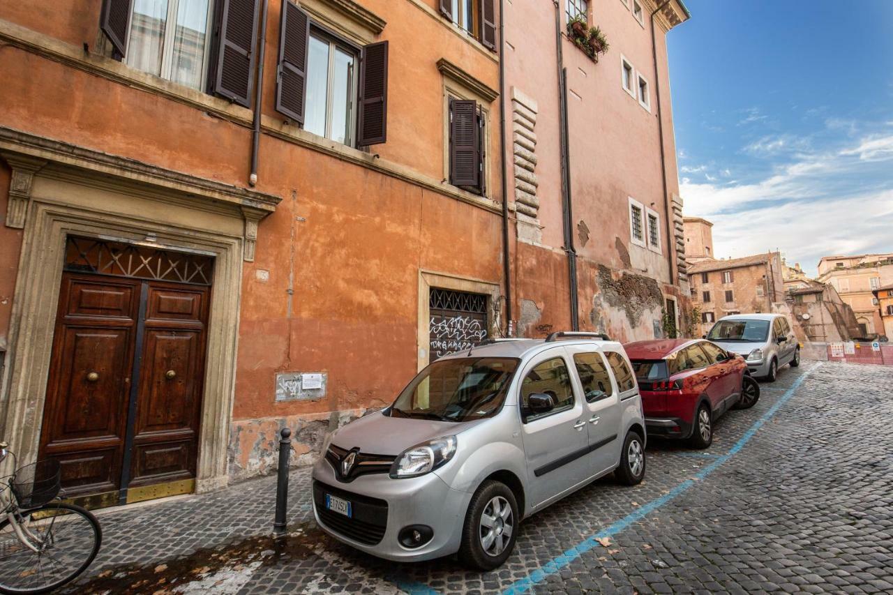 Lovely Rome Apartments - Historic City Center, Rome